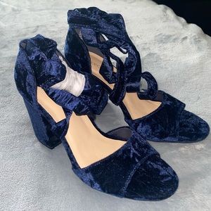 Blue velvet heels